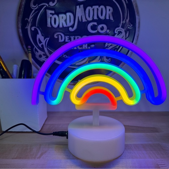 New Neon LED Rainbow Desk Light - Picture 2 of 10